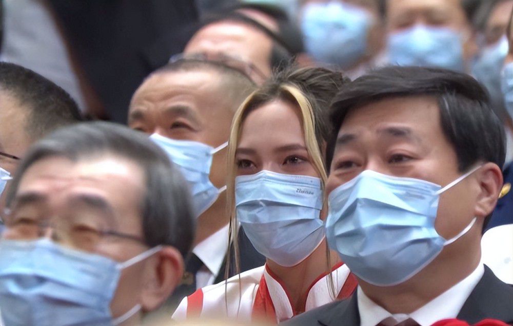 基米希是拜仁慕尼黑唯一没有经纪人的球员，但如果他想要转投其他国家的球队，他将需要改变这一情况以便事情更容易进行。